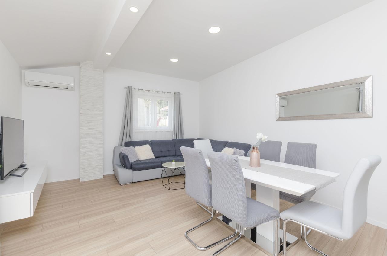 Apartments Dasa Primošten Dış mekan fotoğraf