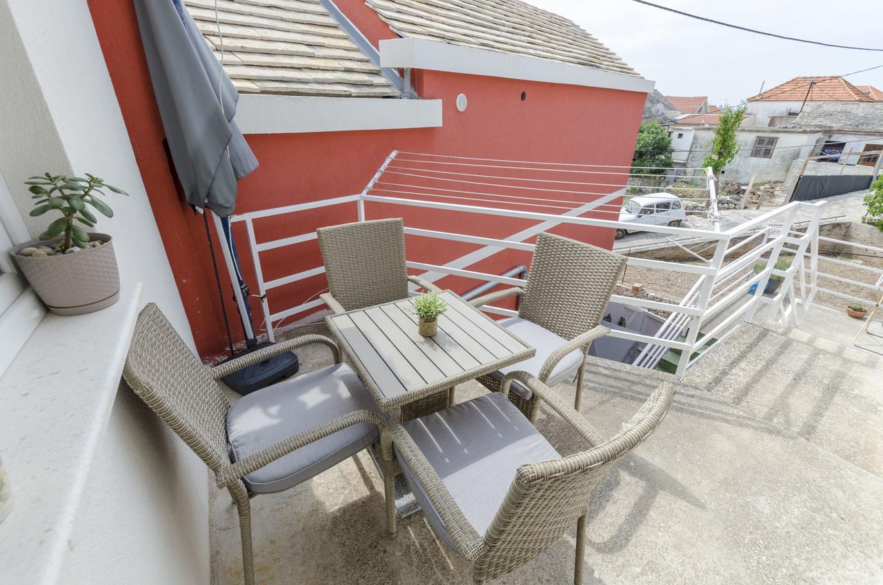 Apartments Dasa Primošten Dış mekan fotoğraf