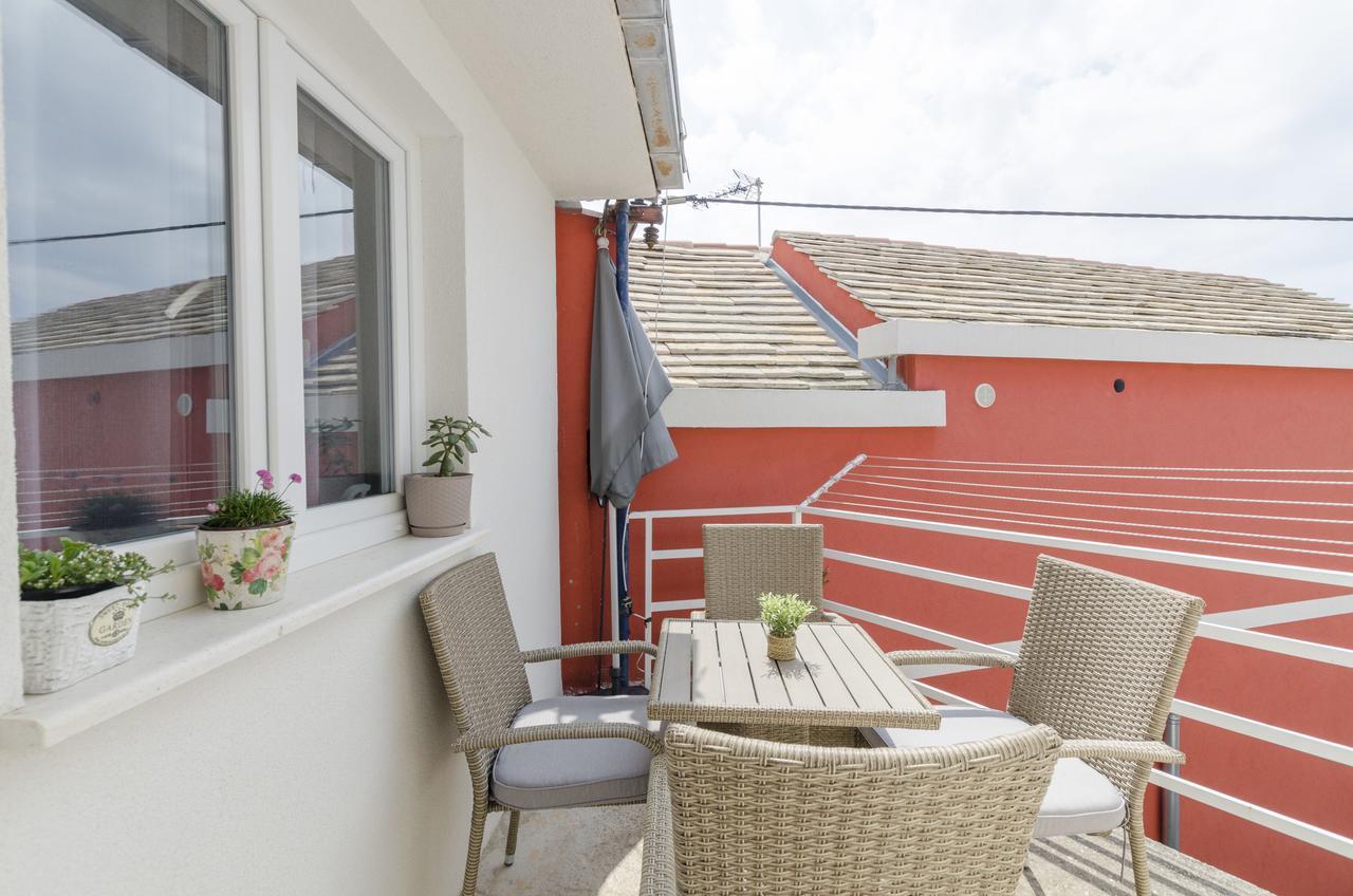Apartments Dasa Primošten Dış mekan fotoğraf